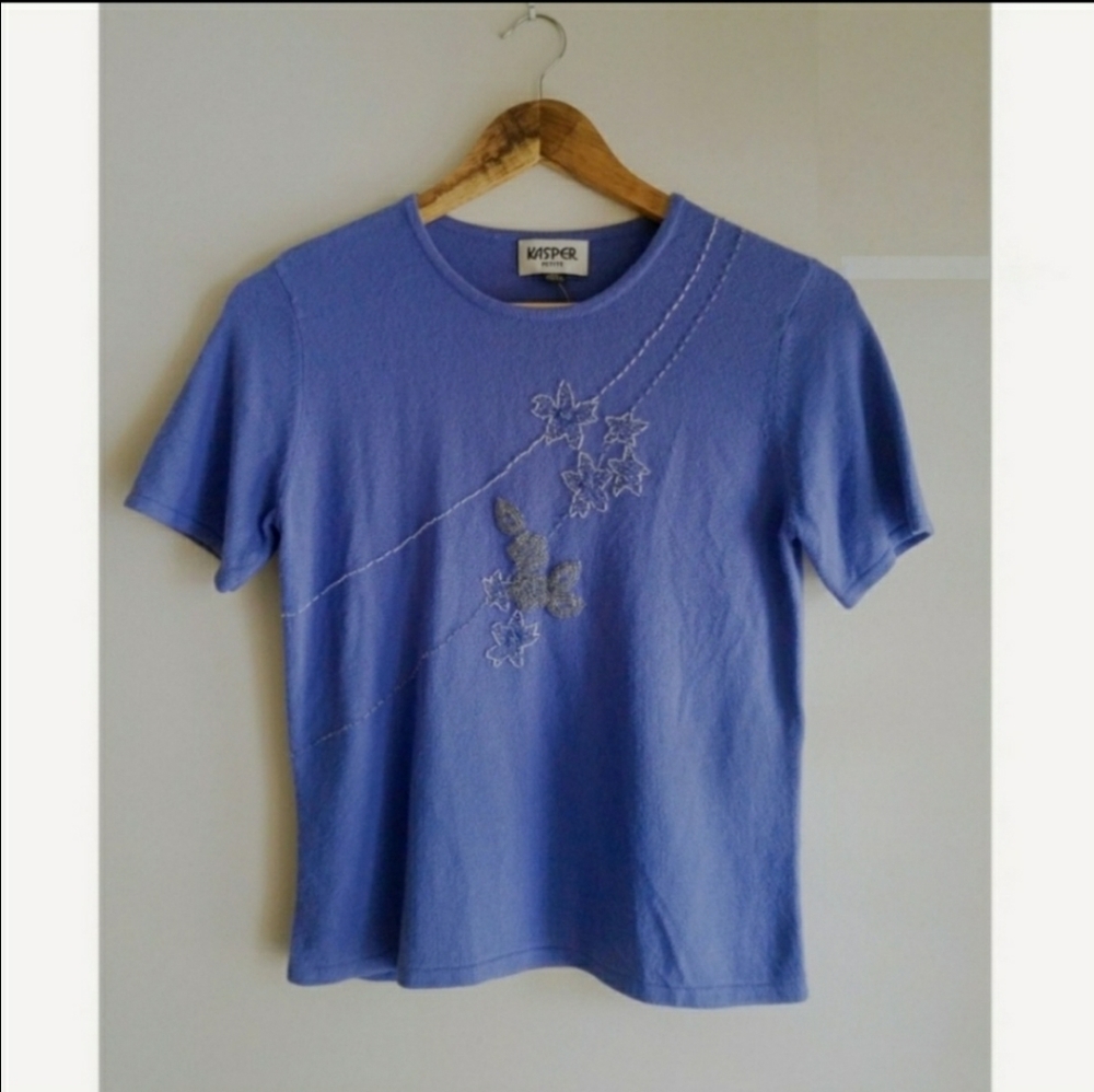 NWOT Floral Beaded Embroidered Short Sleeve Top